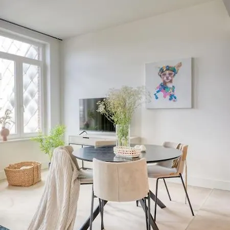 Light-filled Haven In