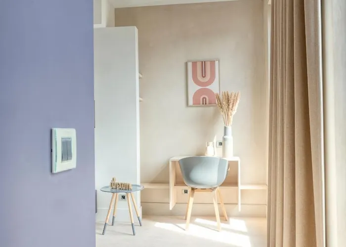 Light-filled Haven In Apartament