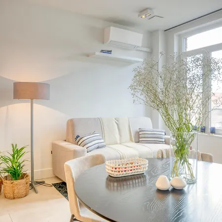 Apartment Light-filled Haven In